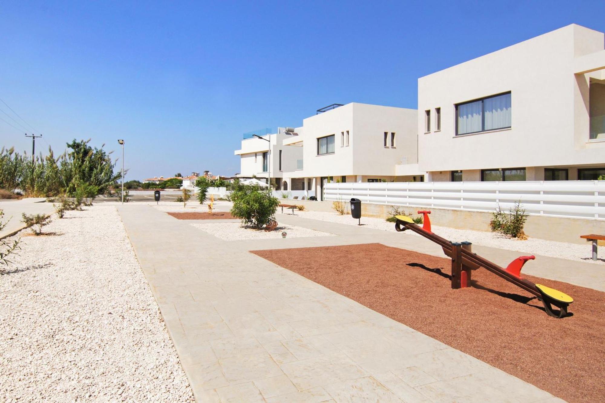 Villa Queen Valentina Protaras Luaran gambar