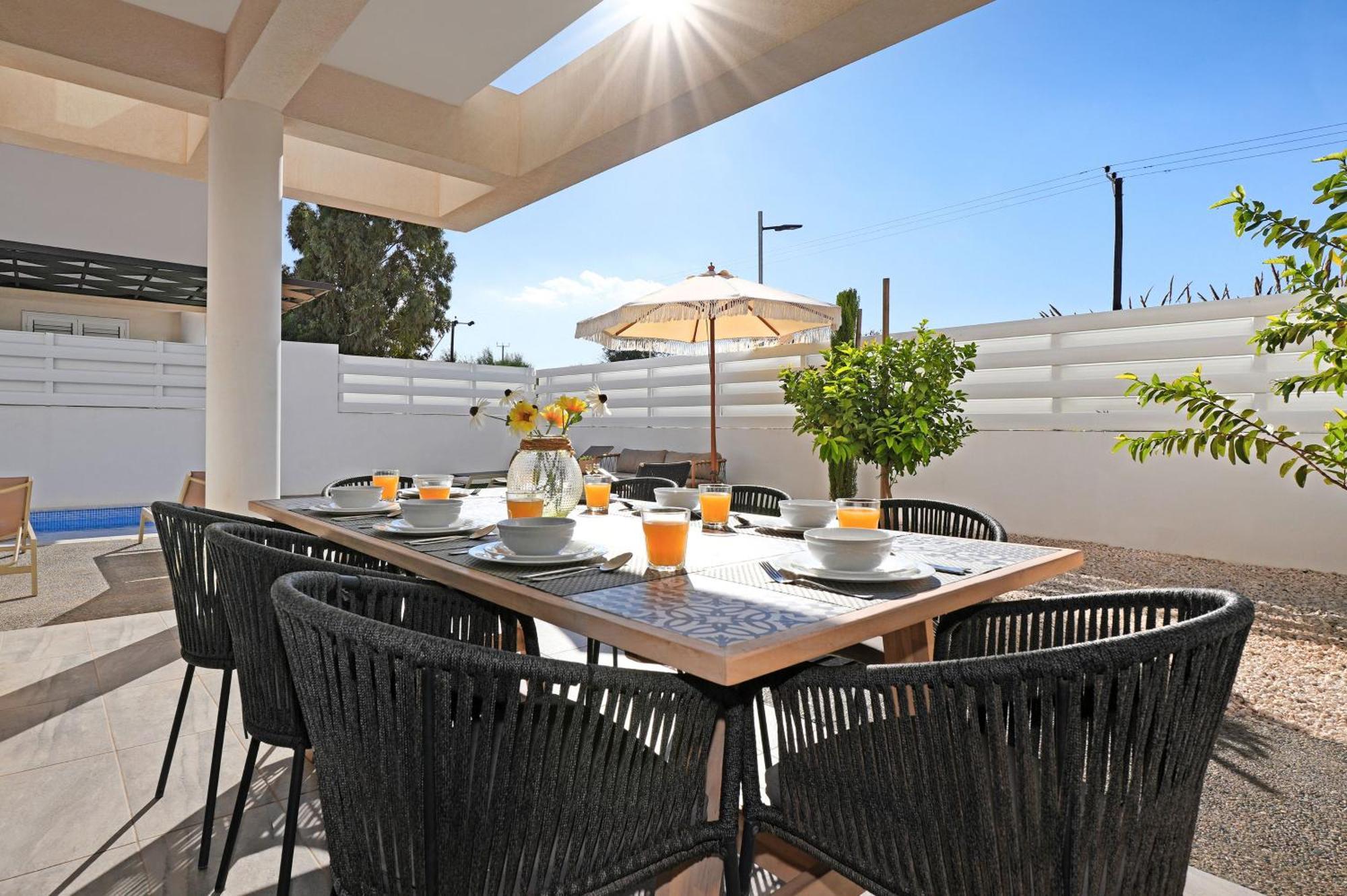 Villa Queen Valentina Protaras Luaran gambar