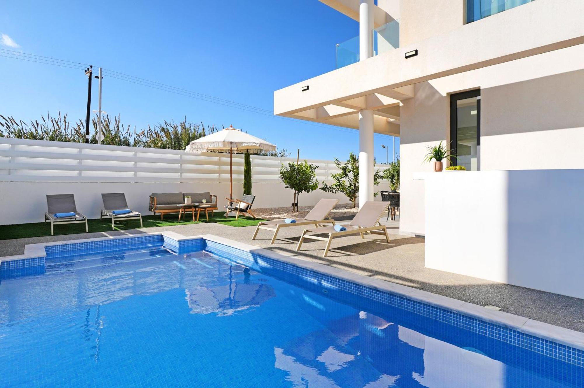 Villa Queen Valentina Protaras Luaran gambar