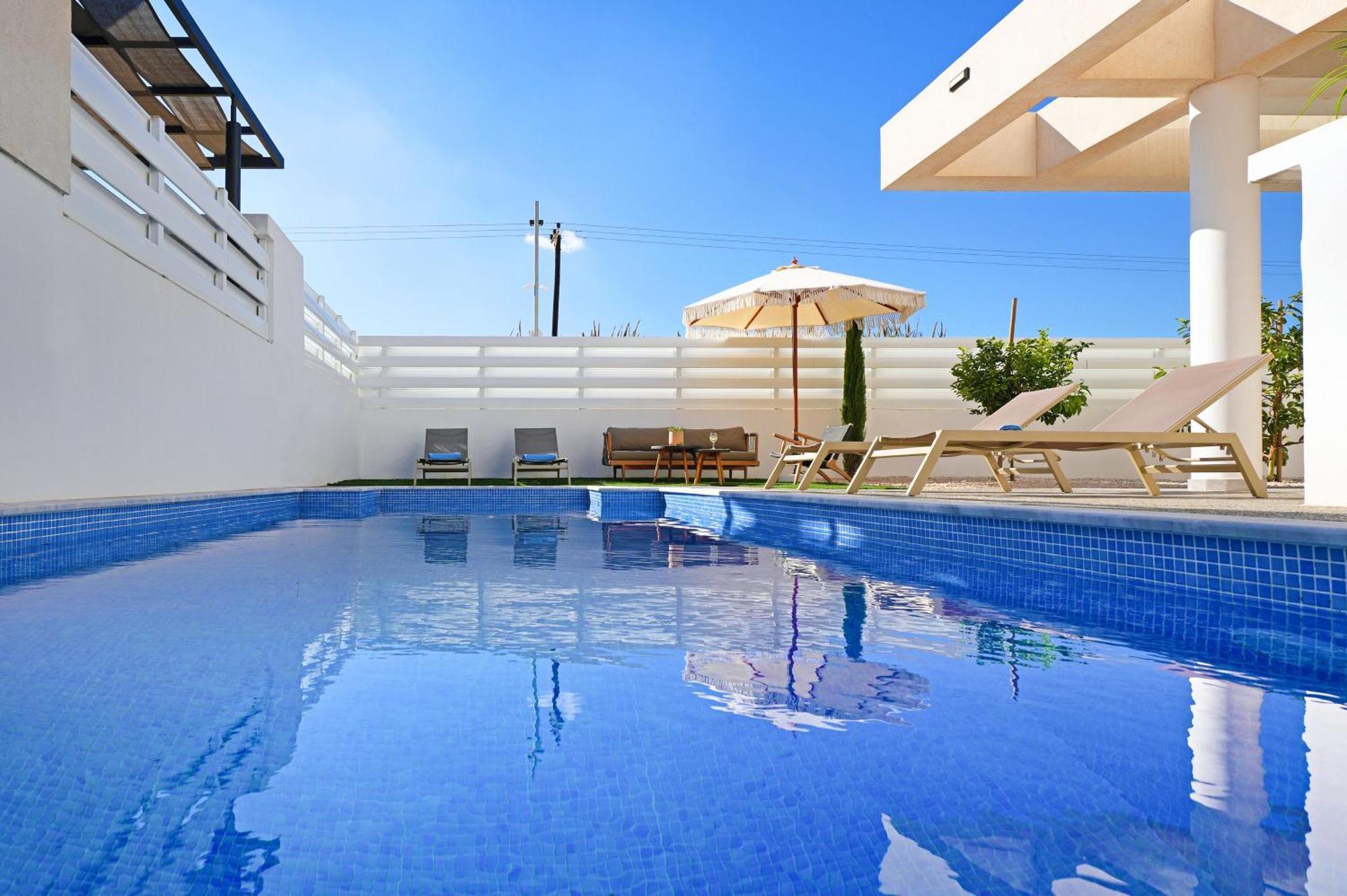 Villa Queen Valentina Protaras Luaran gambar